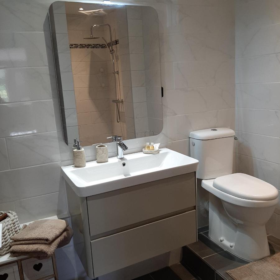 Le Val Daniniere B&B Adult Only Le Mesnil-Garnier Eksteriør billede