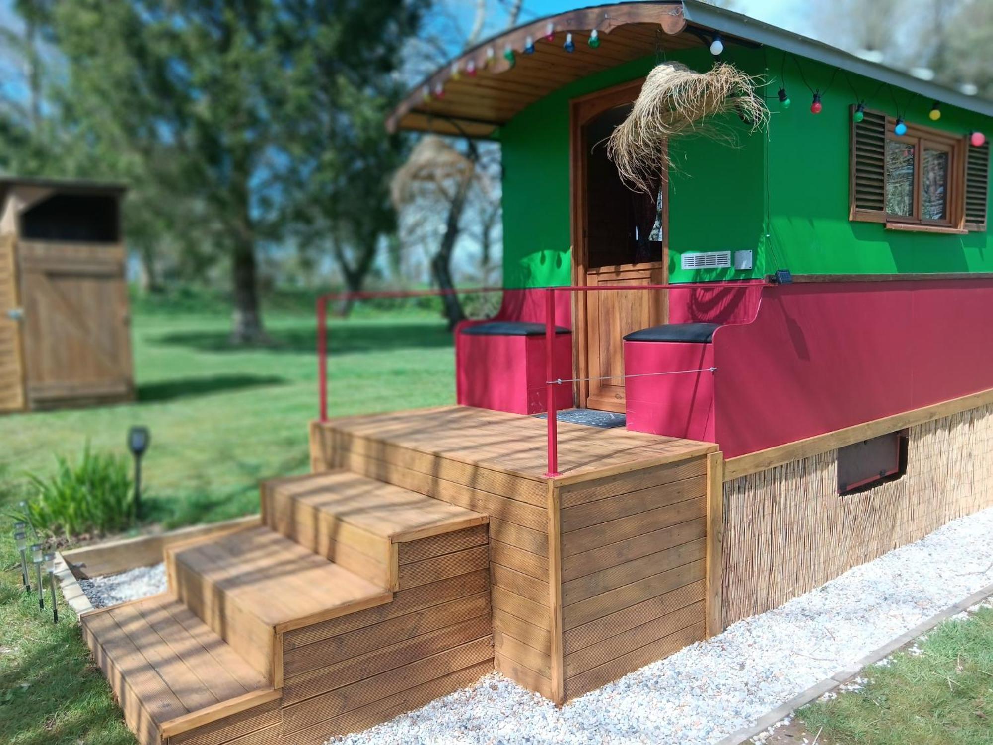 Le Val Daniniere B&B Adult Only Le Mesnil-Garnier Eksteriør billede